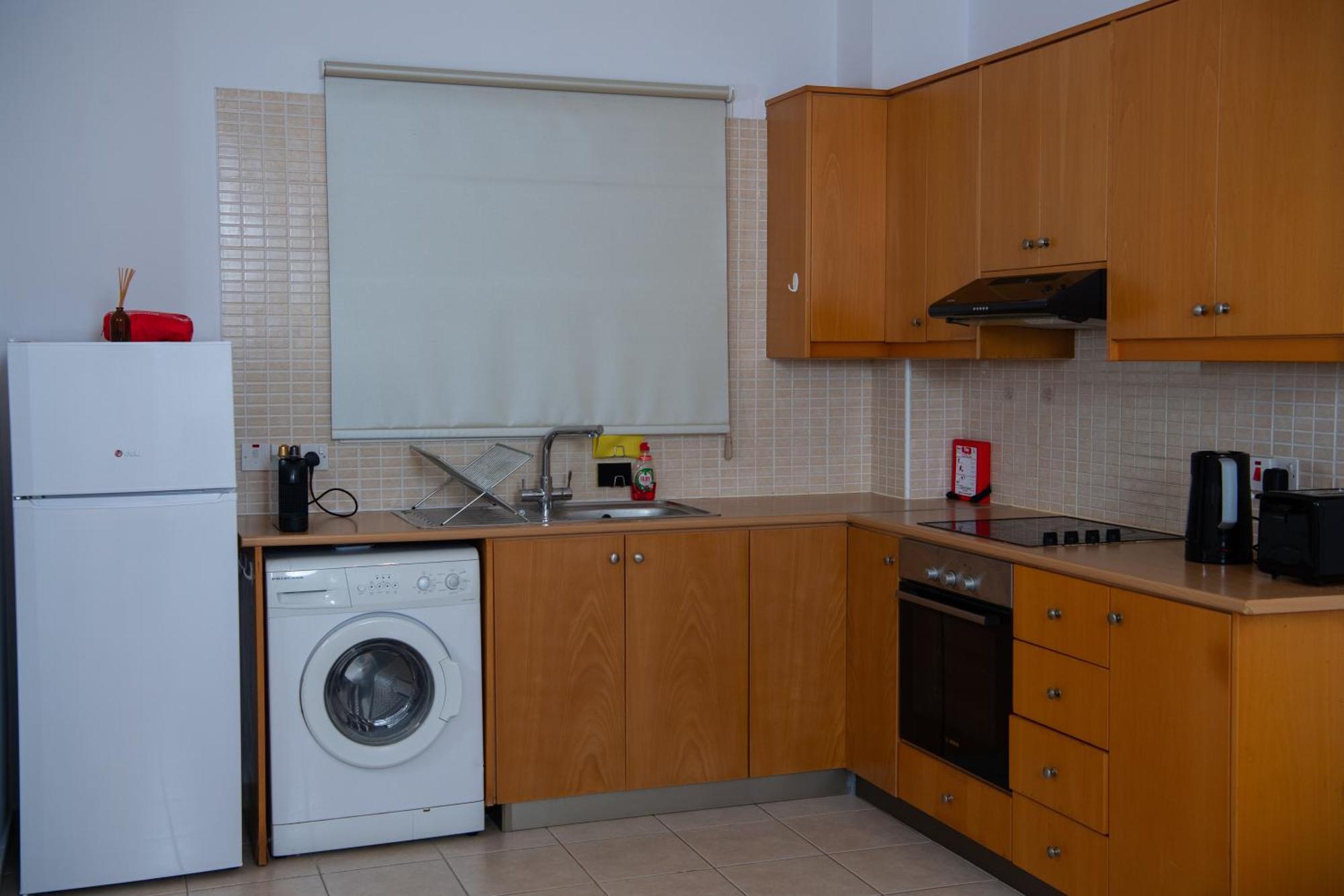 Path Latchi Beachfront Apartments Bagian luar foto