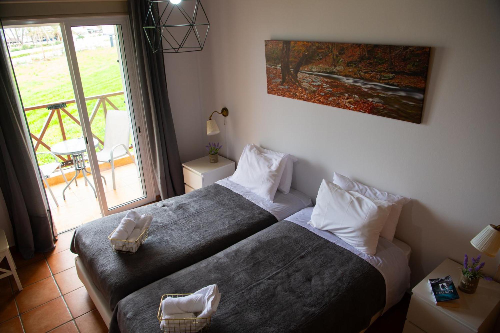 Path Latchi Beachfront Apartments Bagian luar foto