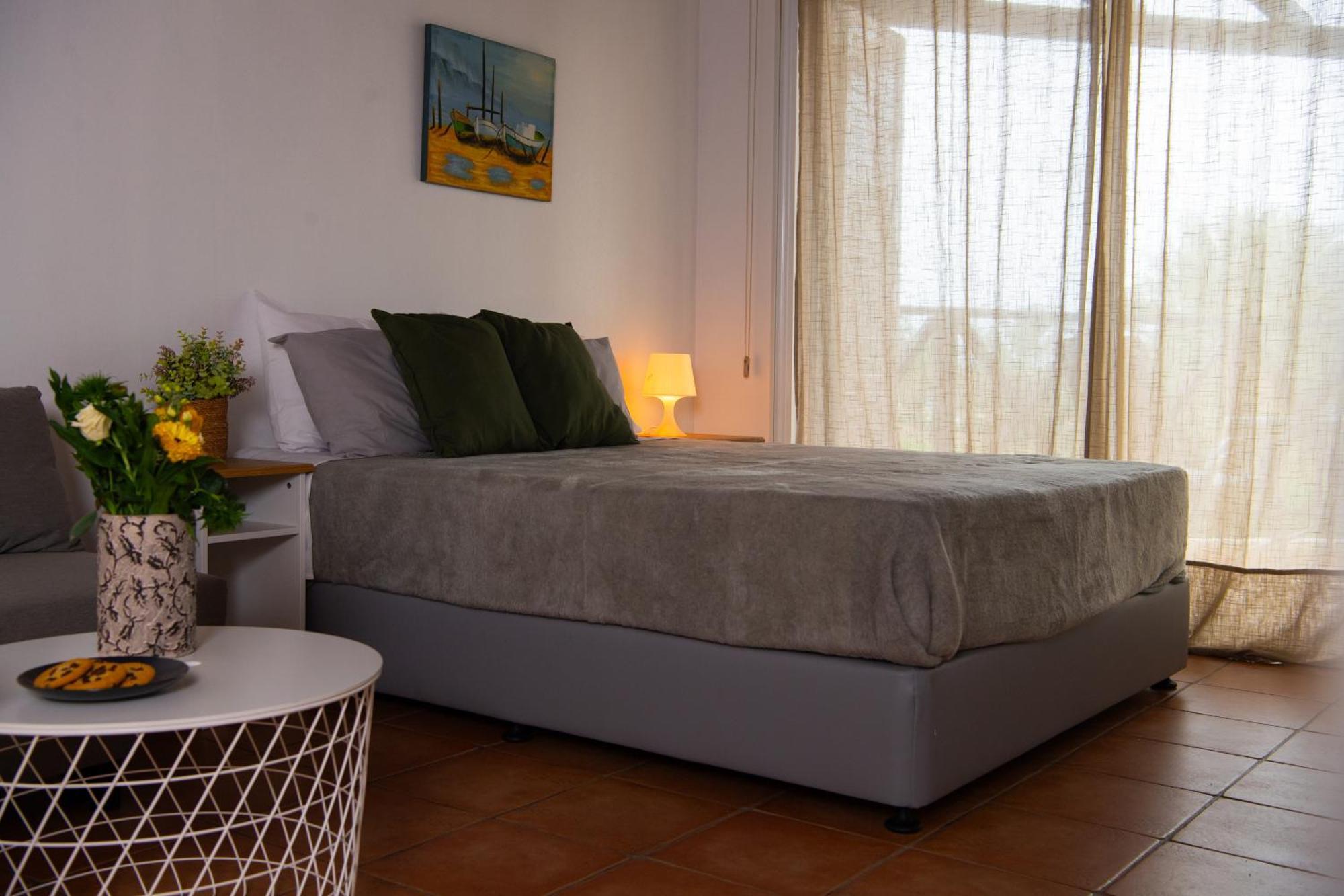Path Latchi Beachfront Apartments Bagian luar foto