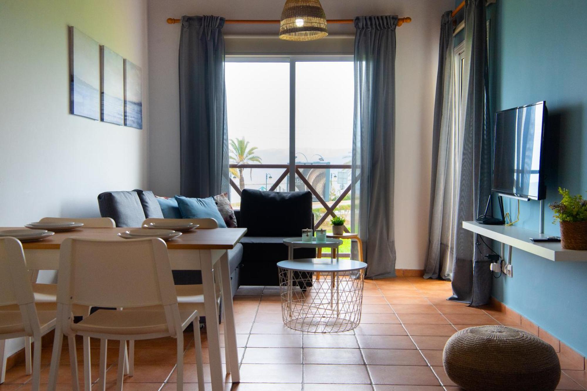 Path Latchi Beachfront Apartments Bagian luar foto